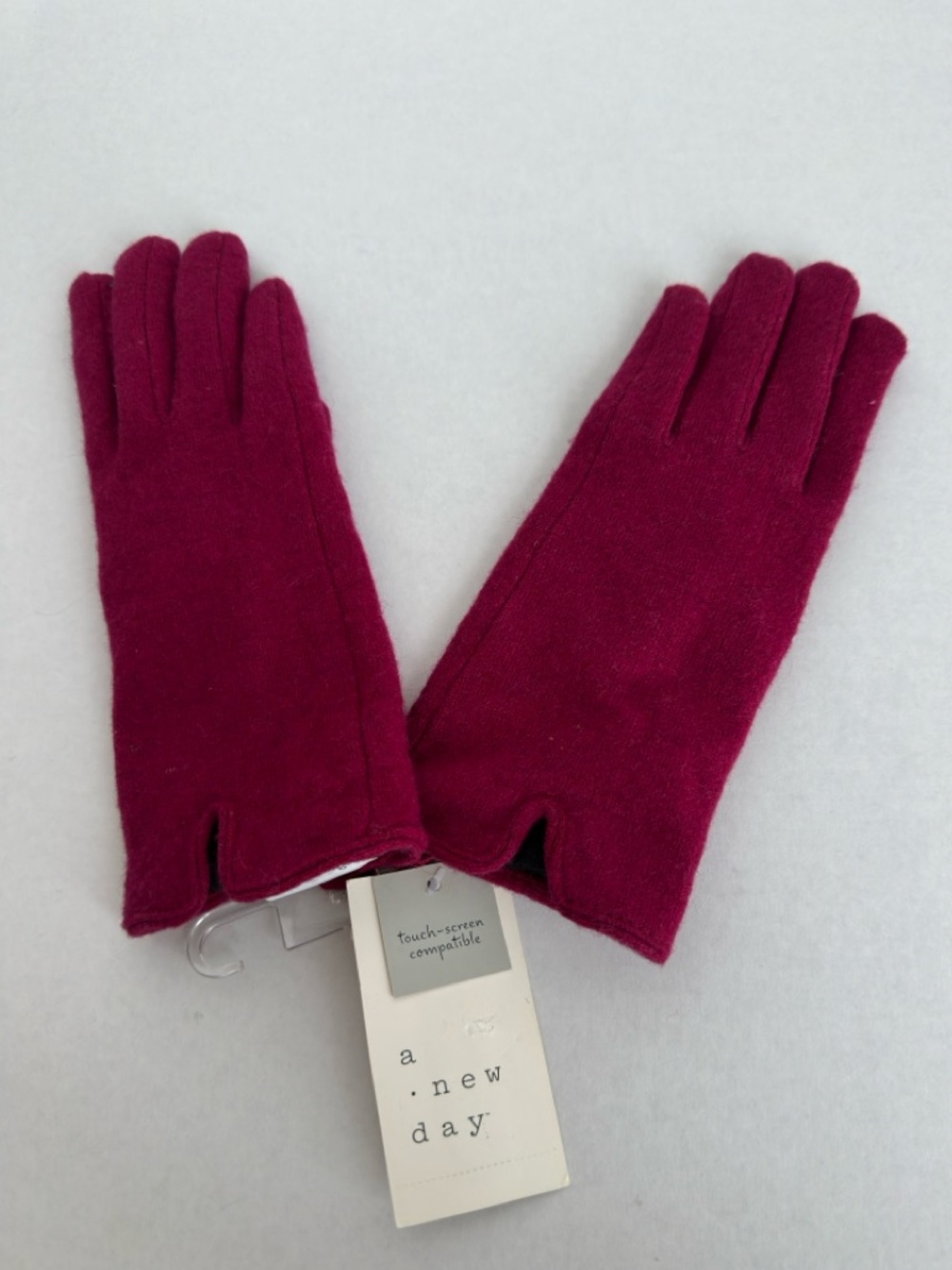 A New Day Red Touchscreen Gloves One Size Soft Stretch Winter Warm